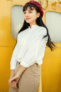 女的越疼男的越往里寨的视频